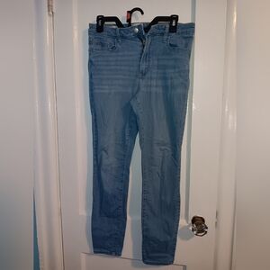 Universal Thread Goods Co. High Rise Skinny Pre-owned